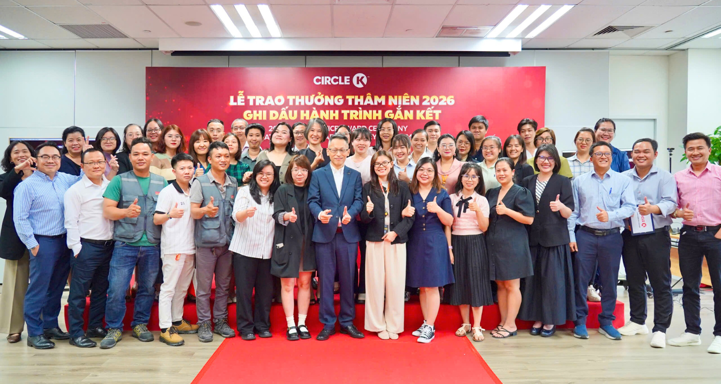 LONG SERVICE AWARD – VINH DANH SỰ GẮN BÓ